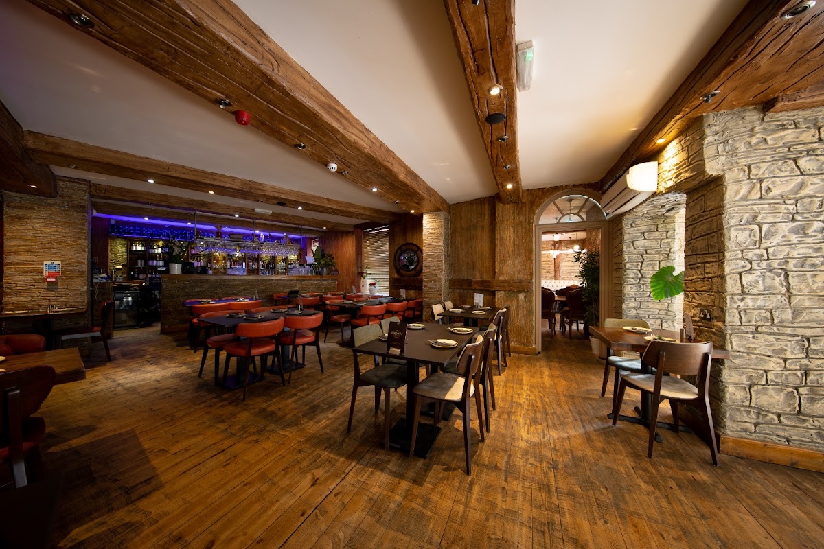 Mevan Restaurant & Bar